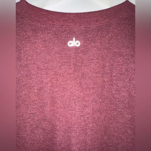 Preloved Alo burgundy long sleeve crewneck shirt with slits. Size medium. - Picture 4 of 4